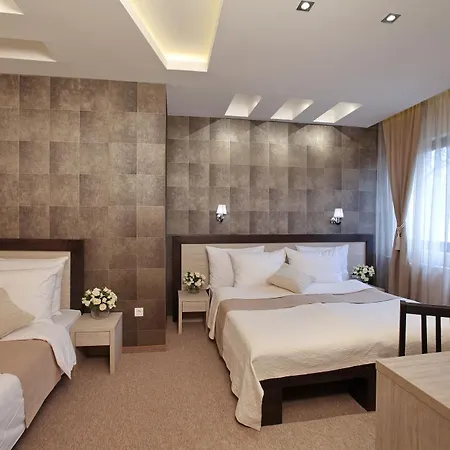 Garni Vozarev Hotel 3*