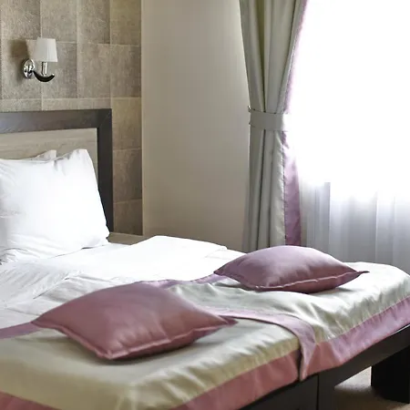 Garni Vozarev Bělehrad