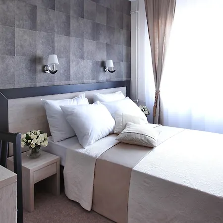 Garni Vozarev Hotel