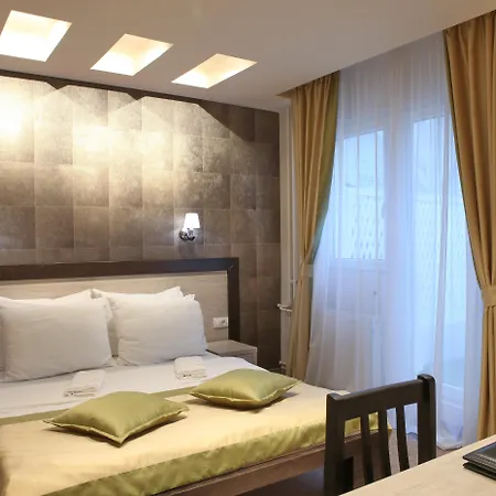 Hotel Garni Vozarev Belgrad
