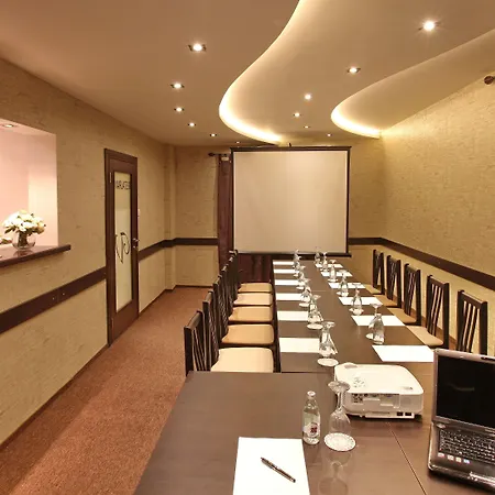 Garni Vozarev Hotel 3*