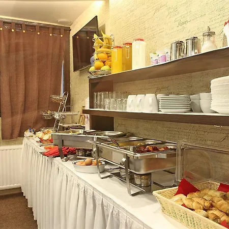 Hotel Garni Vozarev