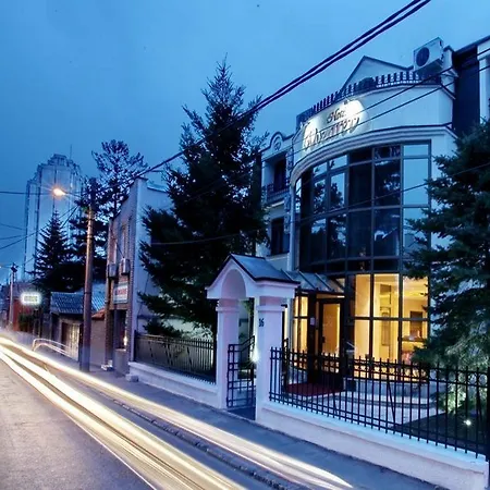 Hotel Garni Vozarev