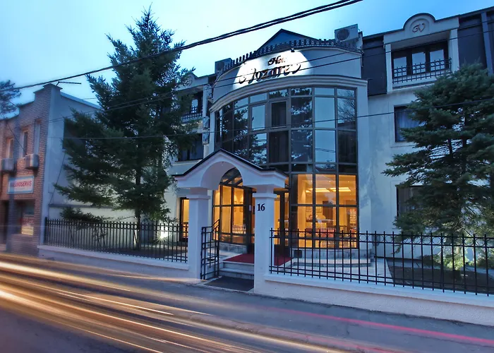 Garni Vozarev Hotel 3*