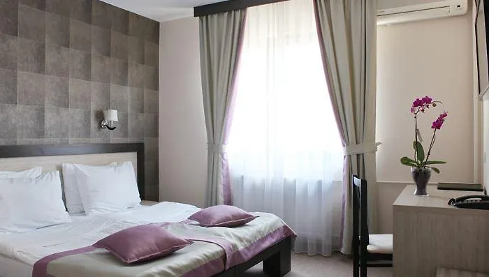 Garni Vozarev Hotel 3*