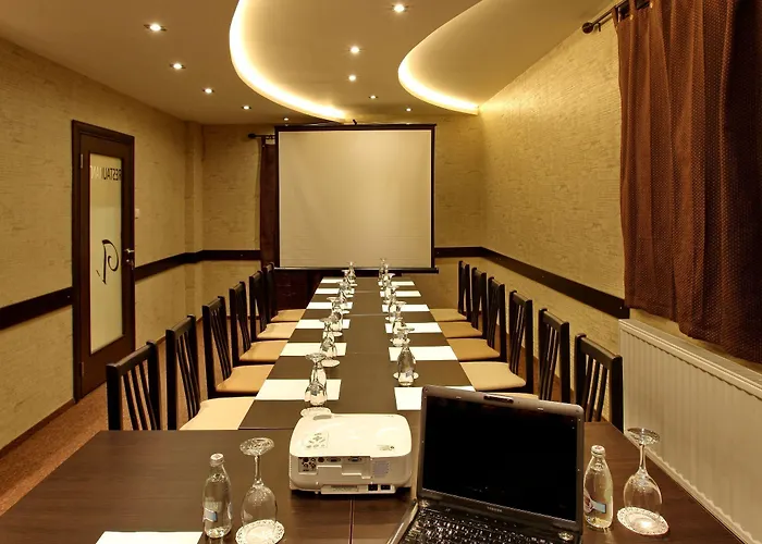 Garni Vozarev Belgrado