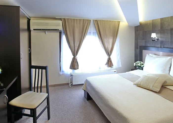 Garni Vozarev Hotel 3*