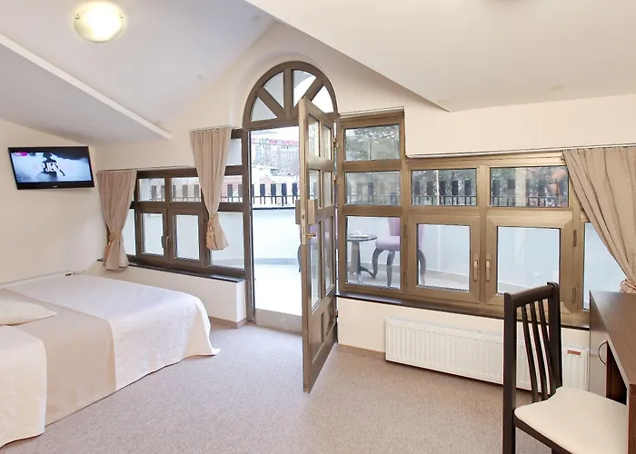 Garni Vozarev Belgrado